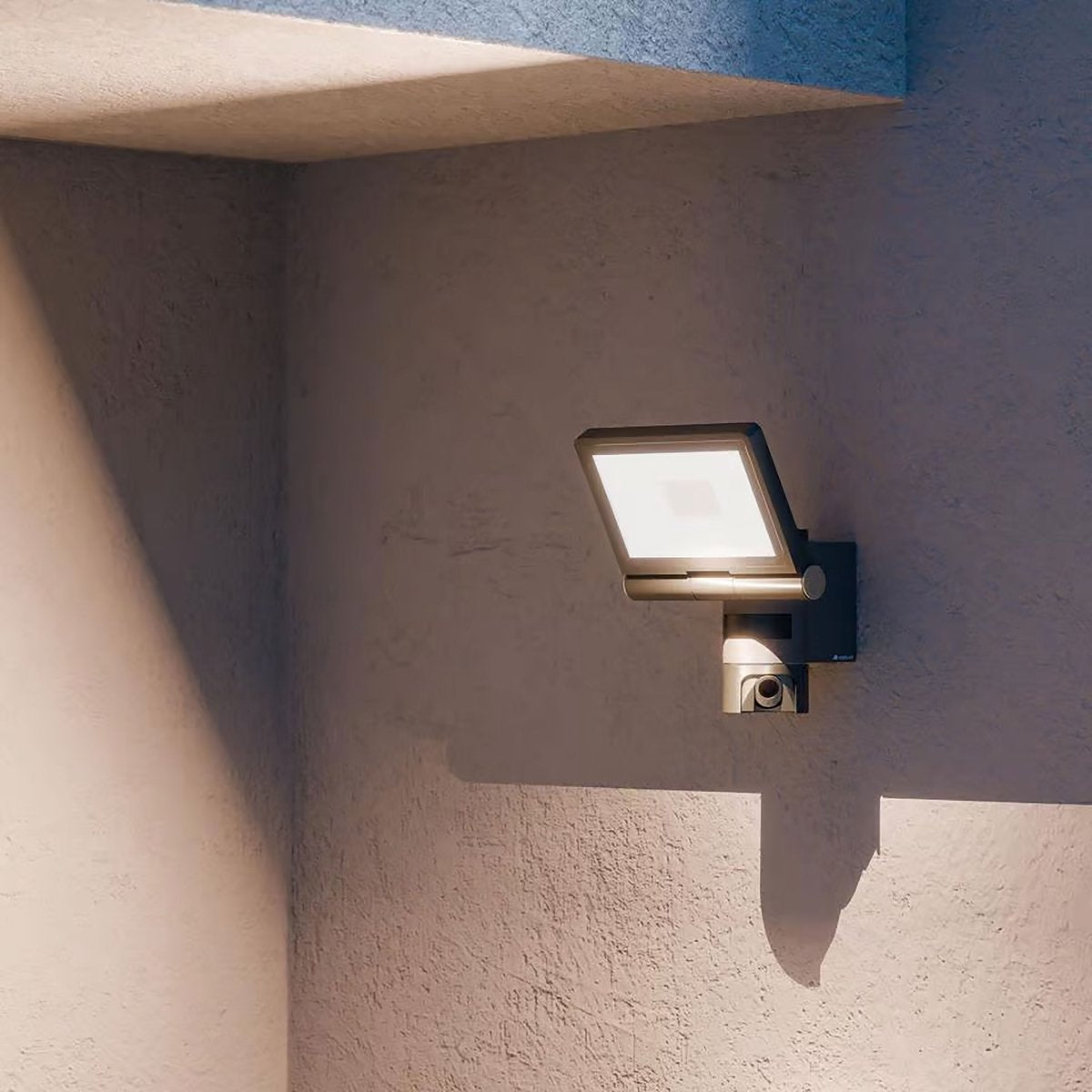 Steinel Sensor-Außenleuchte XLED Cam2 sc