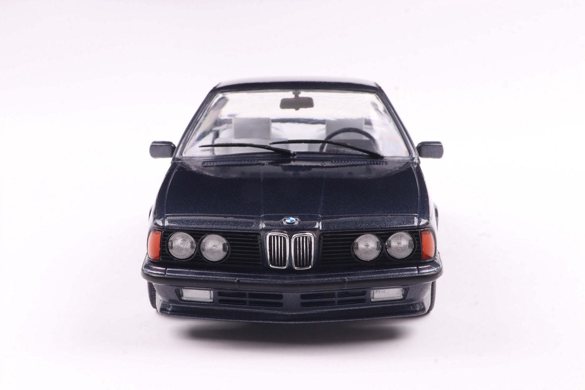 Solido 1 18 BMW 635 CSI – 1984, Macau-Blau
