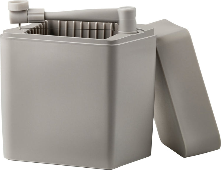 Rosti Classic Käsebox – Käsebox mit Käseschneider – Käsehobel – löslicher Schneidedraht – hygienische Aufbewahrung – Käseglocke – Humus – 16,5×10×19 cm