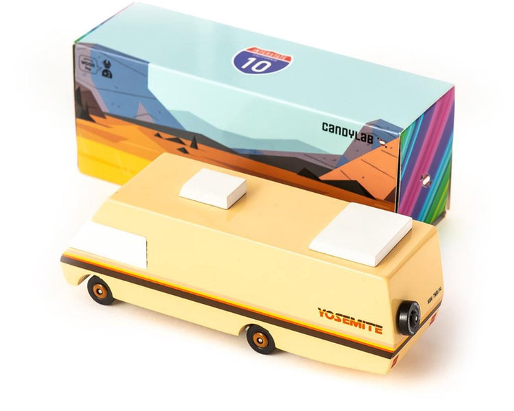 Candylab Toys Candycar World: Yosemite RV (xgv75) 13,3 x 4,1 x 4,6 cm, Holzdruckguss, in Geschenkbox, 3+