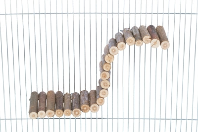 Trixie Suspensionsbrücke mit Schraubenhalterrinde Holz für Mäuse natürlich