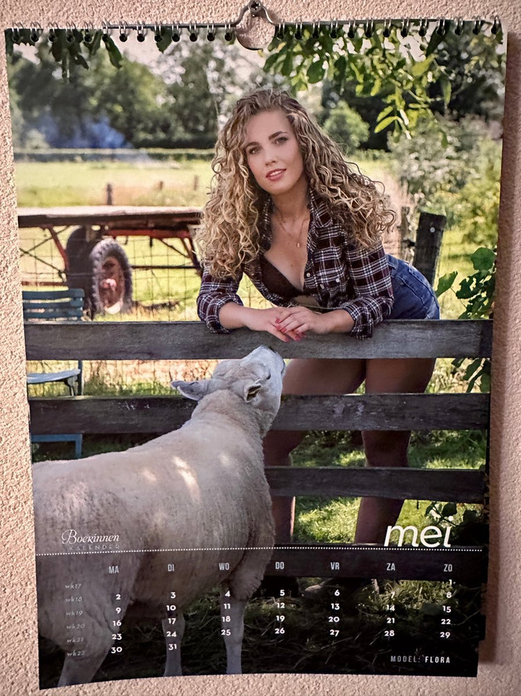 Helma365 Bauernfrau-23 Bauernmädchen-Kalender 2023