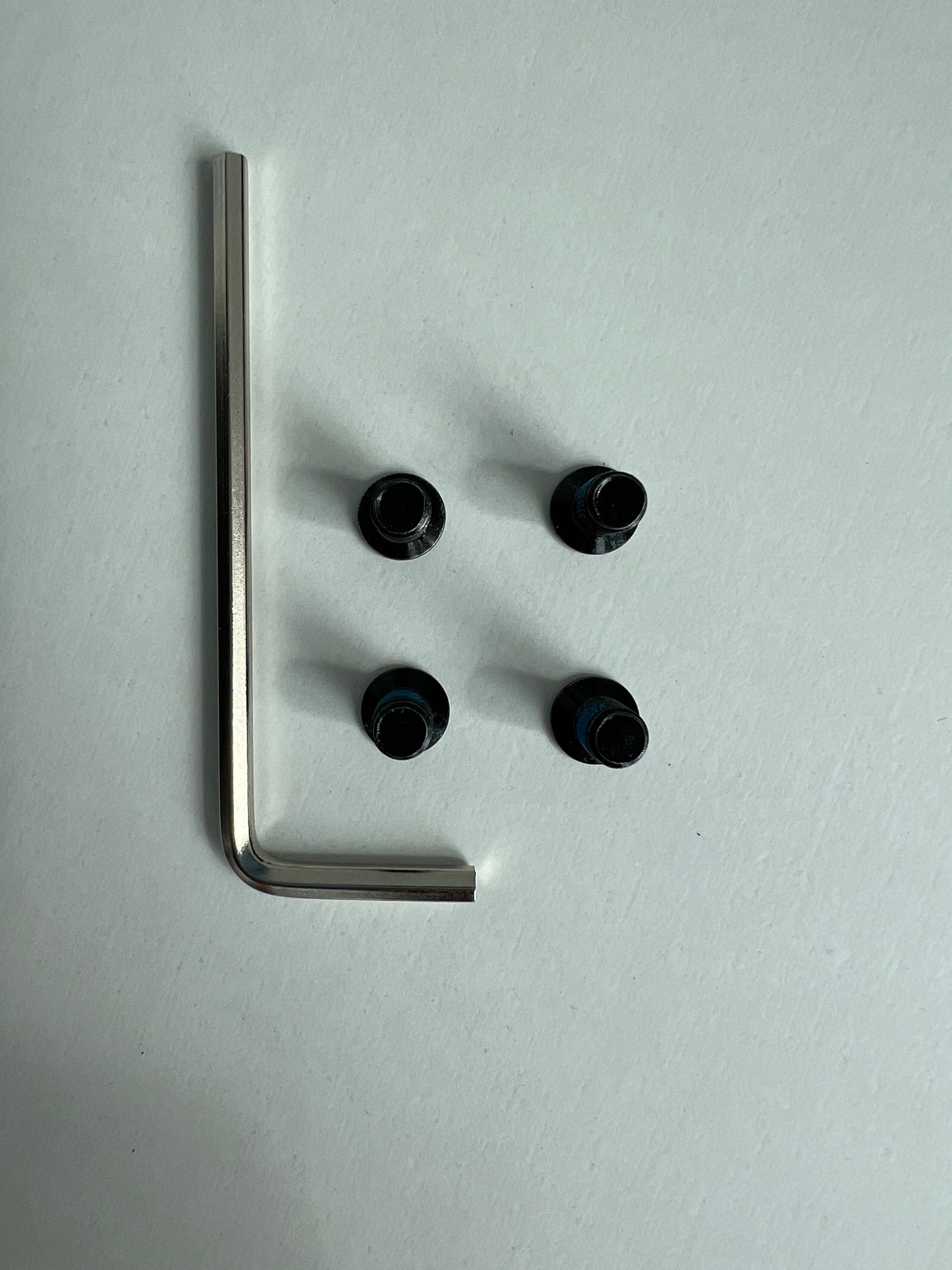 Pro-Mounts Pro-Mounts 4 Lenksäulenschrauben + Allen Xiaomi Ninebot