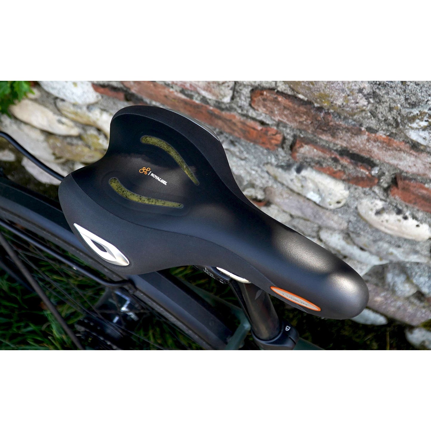 Selloyal Royal Saddle Lookin (Stracciatella) Athletic auf der Karte