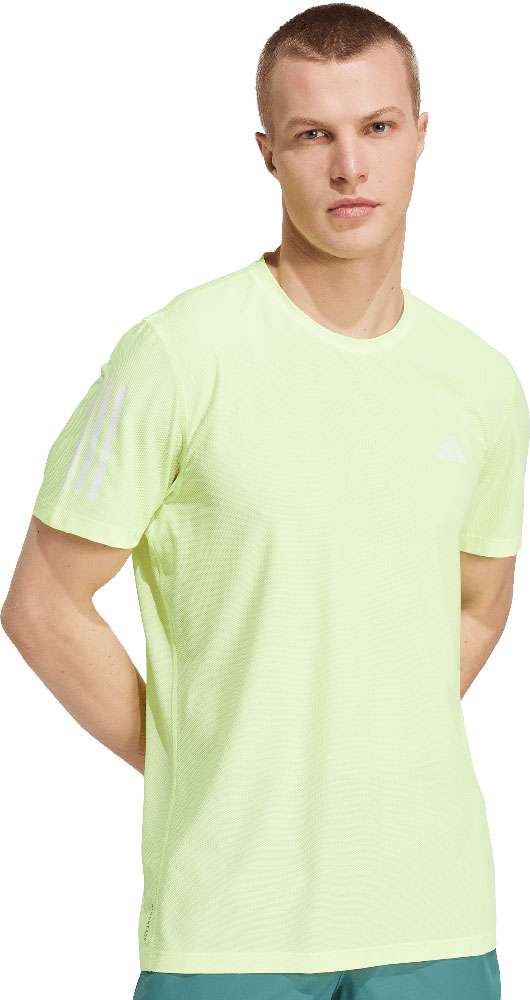 Adidas besitzt das Run-Funktionsshirt