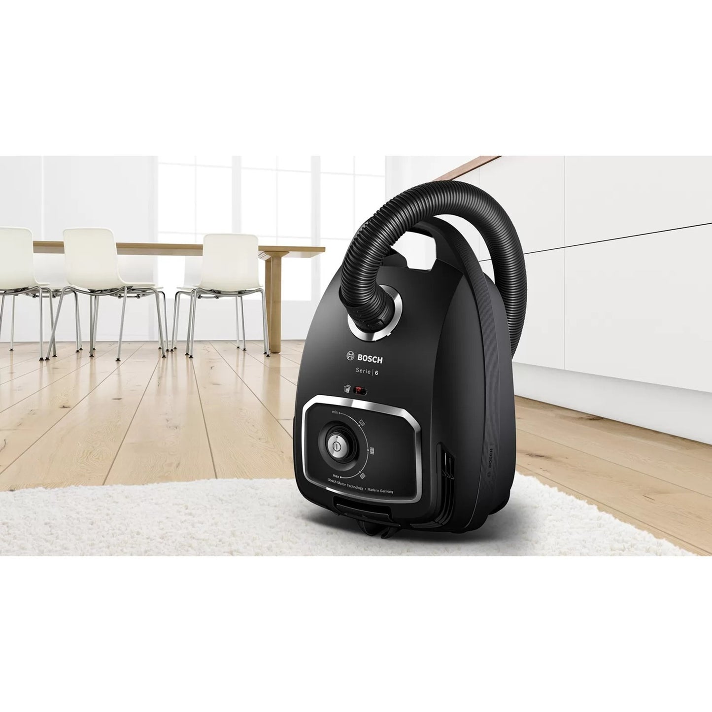 BOSCH Series 6 Vakuumreiniger mit BGB6X320 -Beutel