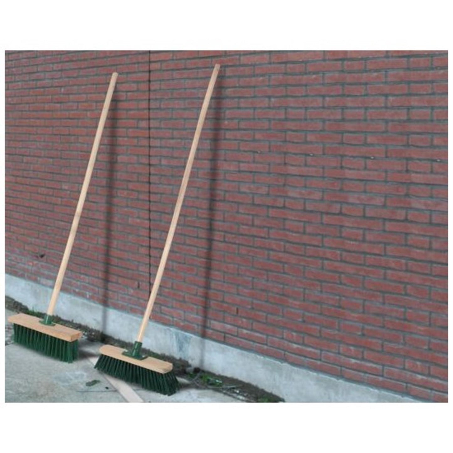 Pro Garden Street Besen 30 x 120 cm mit Griff