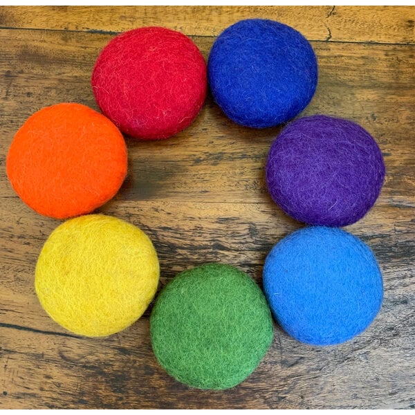 Papoose -Spielzeug Regenbogen 5 cm Filzkugeln 7pc
