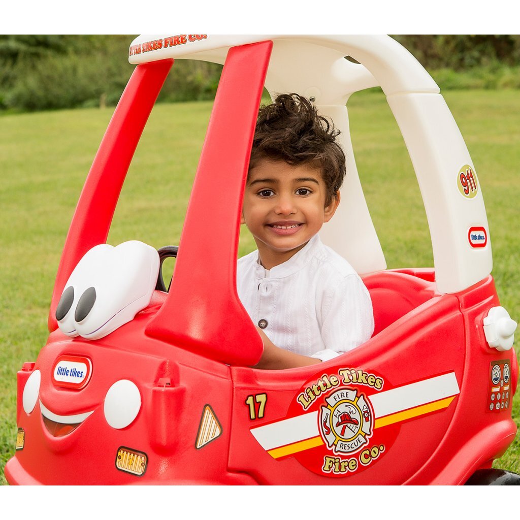 Kleine Tikes fahren und retten gemütlich