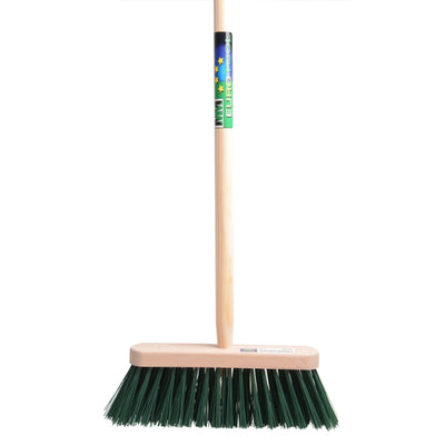 Mm Eurotool Besen FSC 29cm Kunstfaser grün mm mit Stiel 120cm Promotion