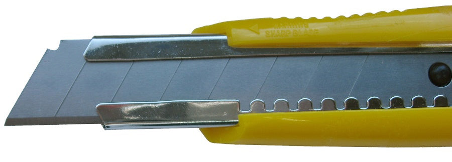 Con:p Abbrechmesser 18 mm Kunststoffbox – B20870