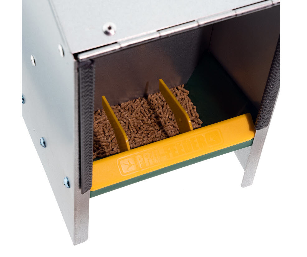 Olba verzinkter Futternapf mit schrägem Deckel, 25 kg