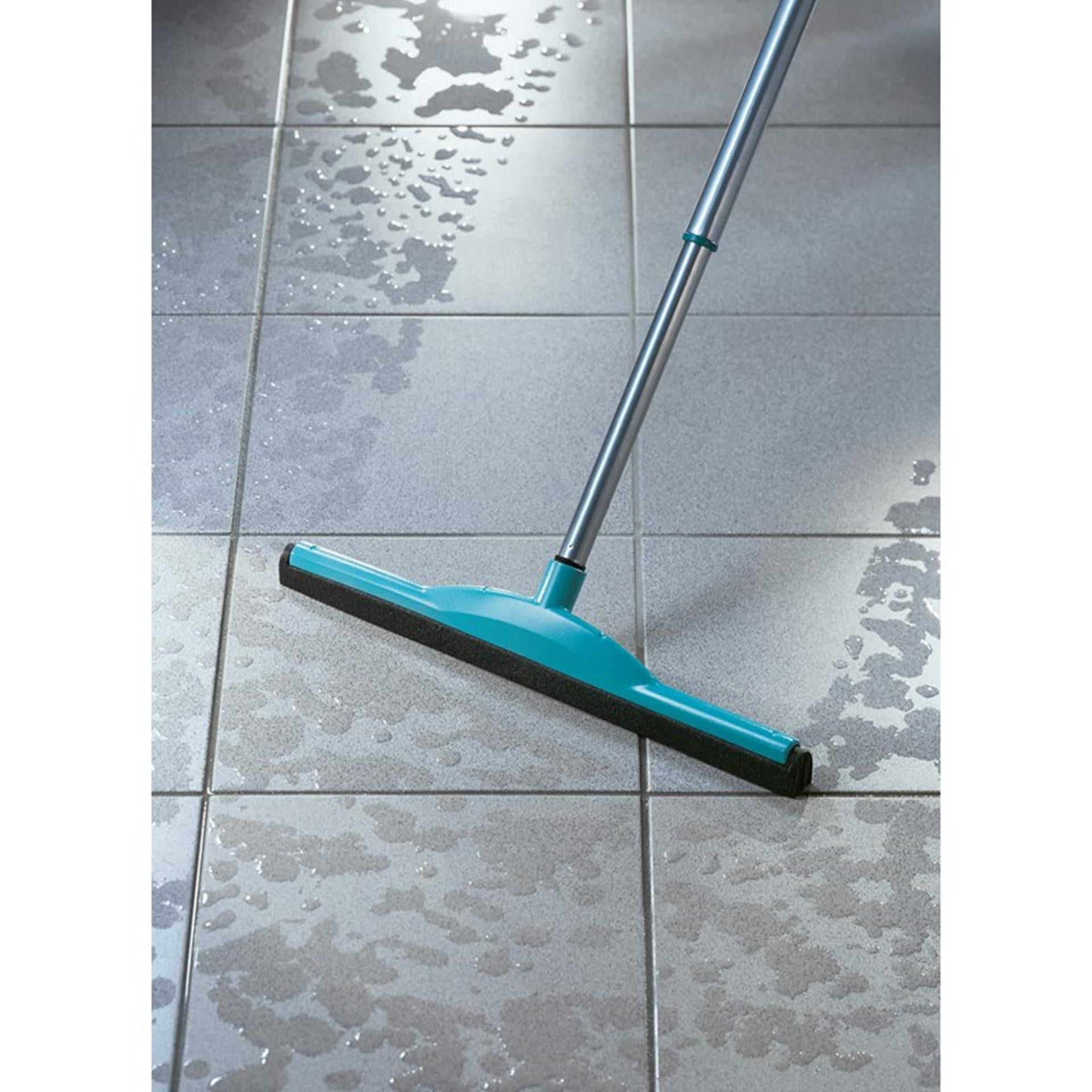 Leifheit Leifheit 56421 Wasserzahner mit teleskopischer Stiel 45 cm grün grau