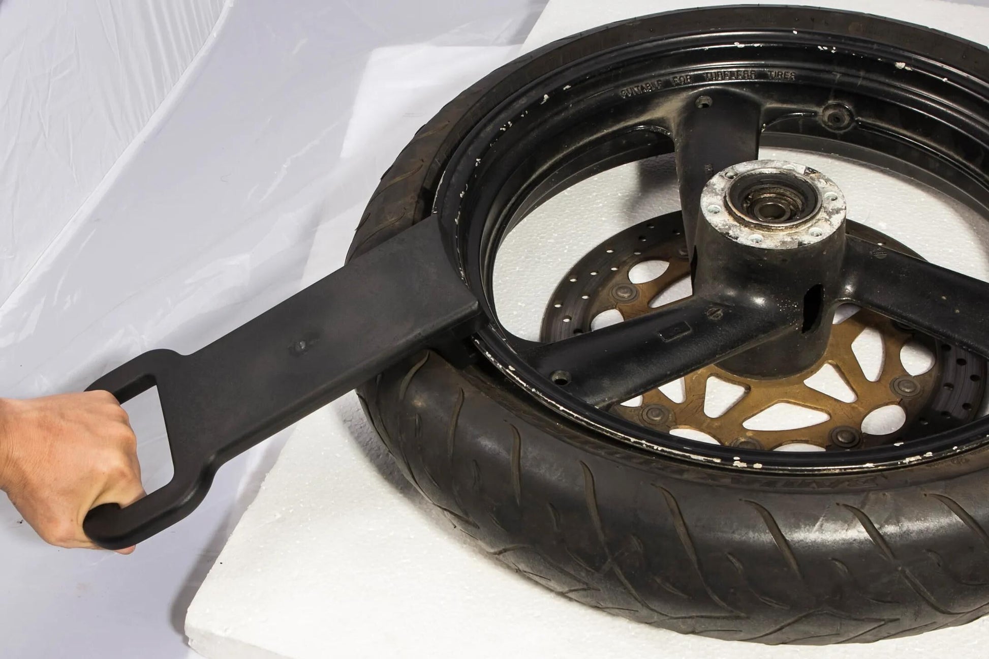 Bikeservice Montagehilfe Montagehilfe Reifen bst
