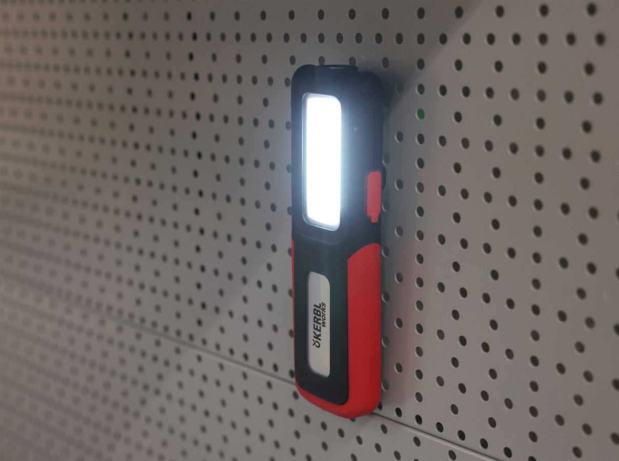 LED-Arbeitsleuchte Taschenlampe mit Akku Workfire 350