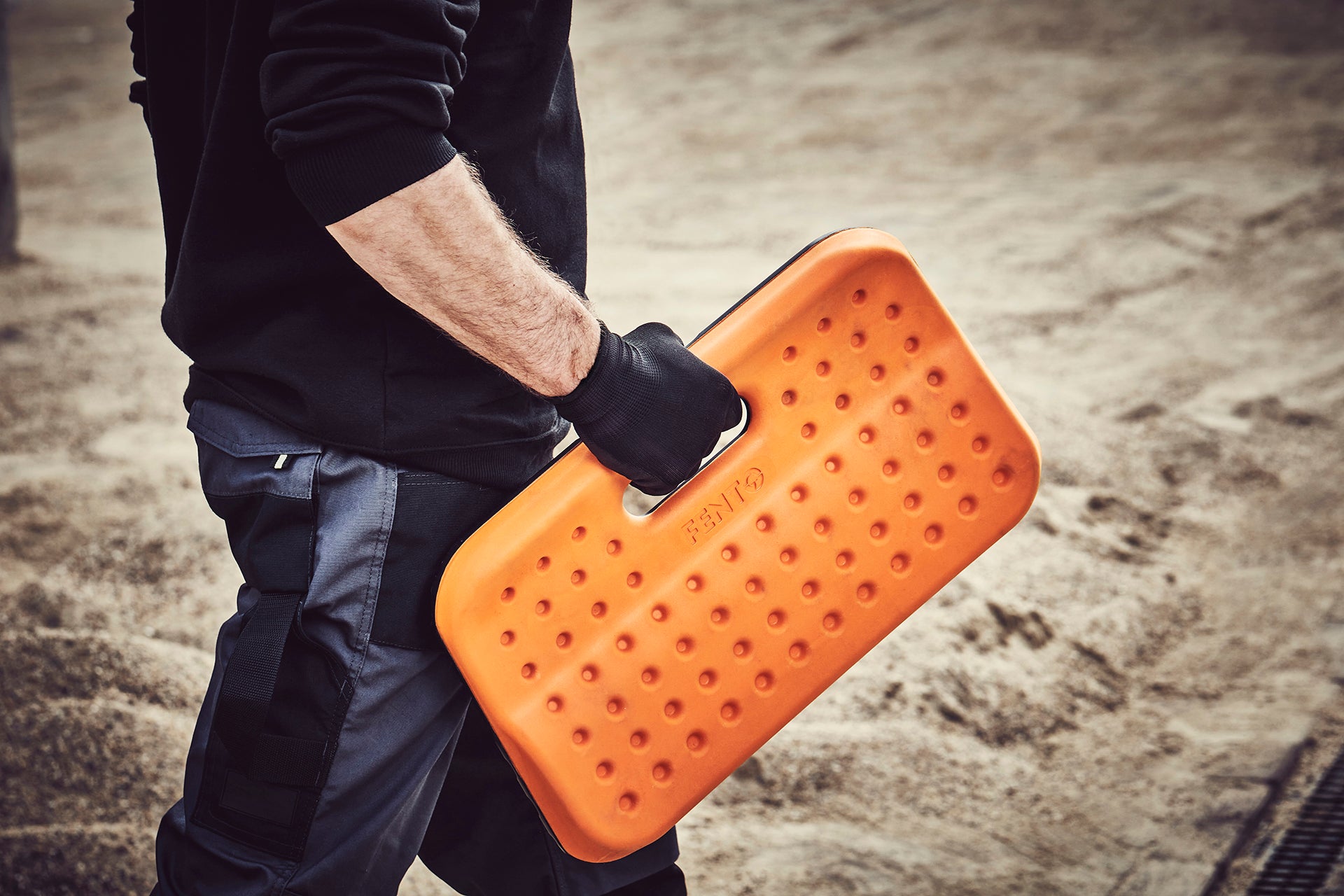 Ergonomische Kniematte aus Fento-Board pro Stück