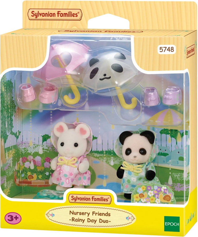 Sylvanian Family 5748 Duo Kleinkindfreunde „Regentag“ – inklusive 2 samtweichen Spielfiguren
