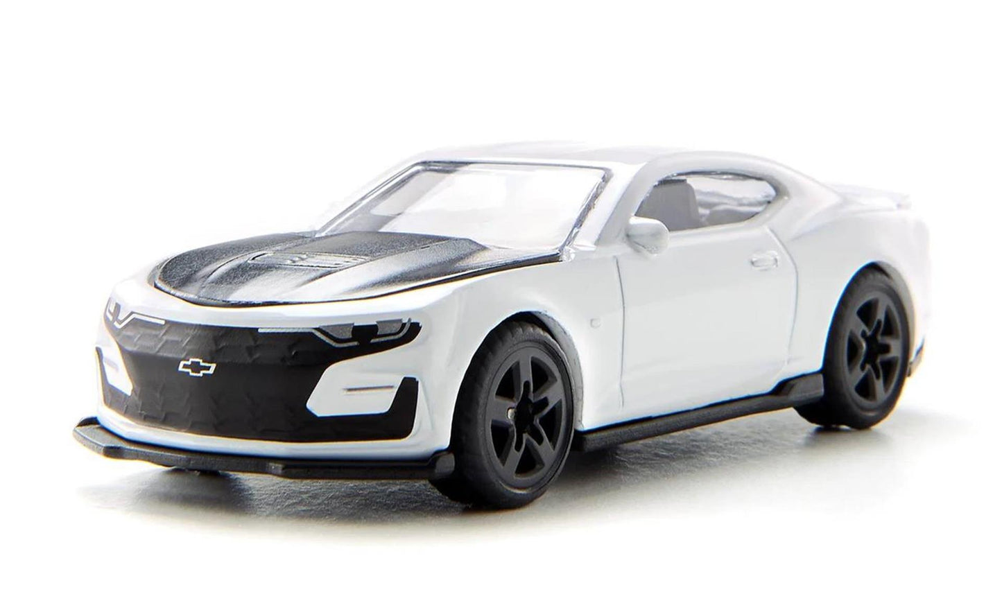 Siku Chevrolet Camaro weiß 1:55