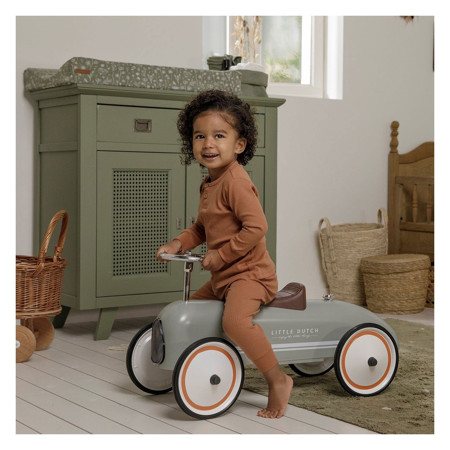 Little Dutch Retro Walking Car 75x40x40 cm Grün