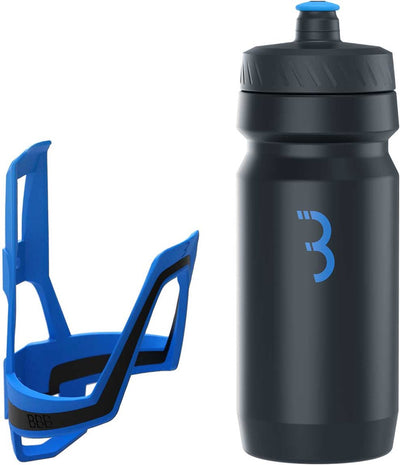 BBB Cycling Dualcage – leichter Flaschenhalter mit schwarzer Flasche – 550 ml – blau – Rennrad Mountainbike – Trinkflaschenhalter Fahrrad – BBC-39C