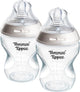 Tommee Tippee Natural Start Babyflaschen – Set mit 2 x 260 ml Babyflaschen – niedrige Fließgeschwindigkeit – 0 m+