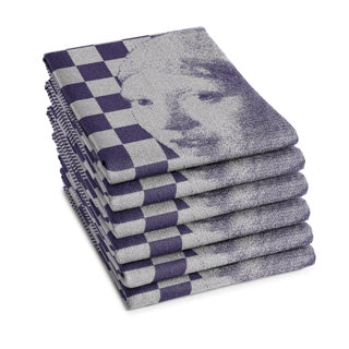 DDDDD -Geschirrtuchmädchen mit einer Perle 60 x 65 Blau