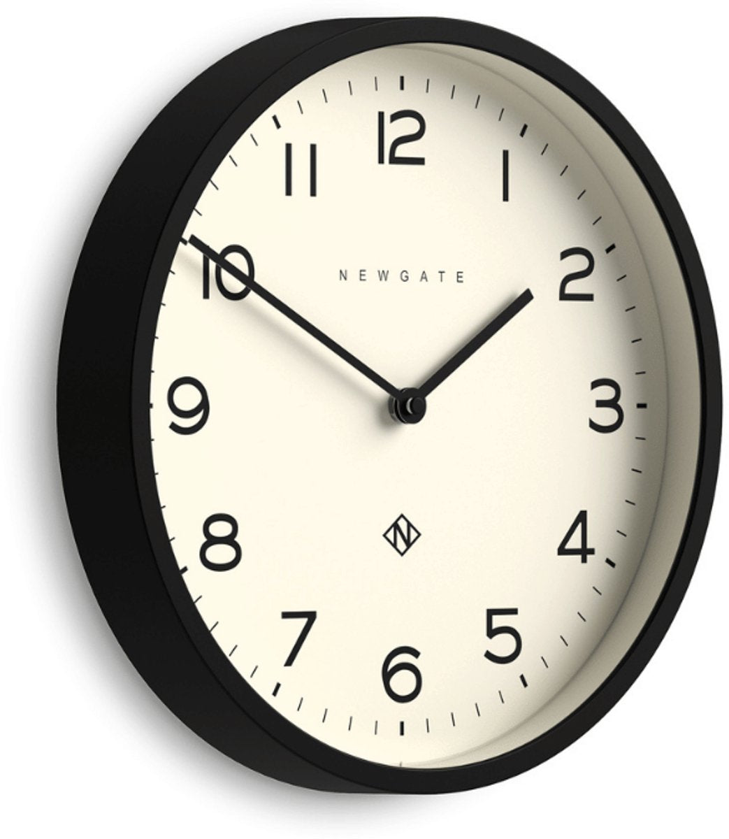 Newgate Number Four Echo – Wanduhr – Schwarz