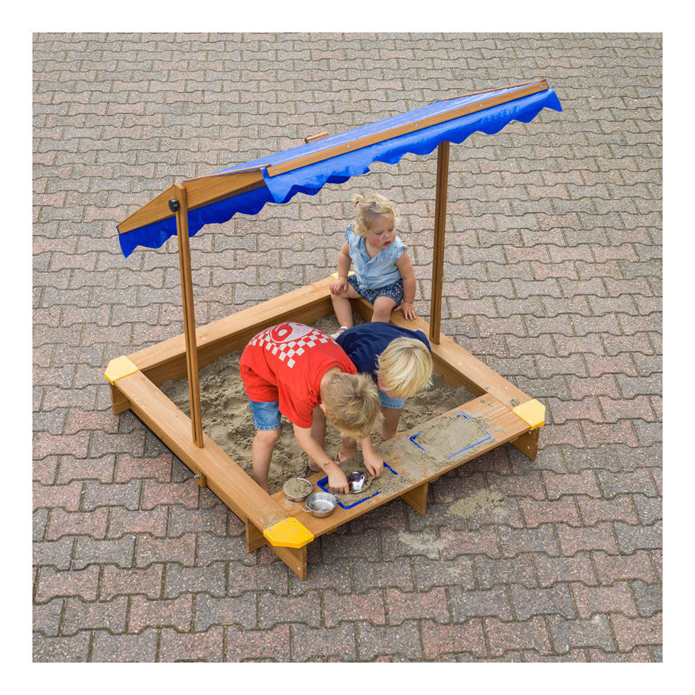 Swingking schwingende hölzerne Sandkasten mit Wasserschalen und Abdeckungen