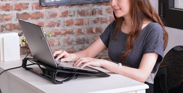 Kühlerer Master R9-NBC-U3PK-GP Notepal U3 plus Laptop-Kühlkissen [Schwarz]
