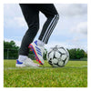 Der Adi Starlancer Fußball – weiß schwarz