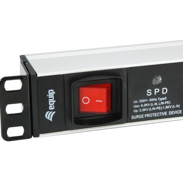Ausrüstungsausrüstung 333309 7-Outlet Deutsche Verteilungseinheit W Surgeschutz+Schalter, Typ F, 1,5 mm²