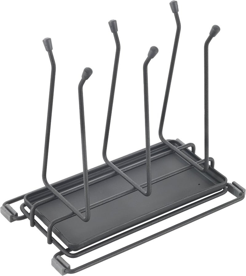 Rackflaschen abtropfen lassen