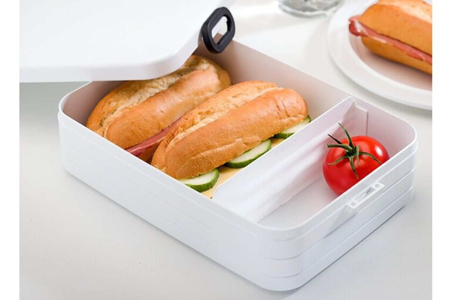 MEPAL -Lunchbox Large Nordic Black machen eine Pause