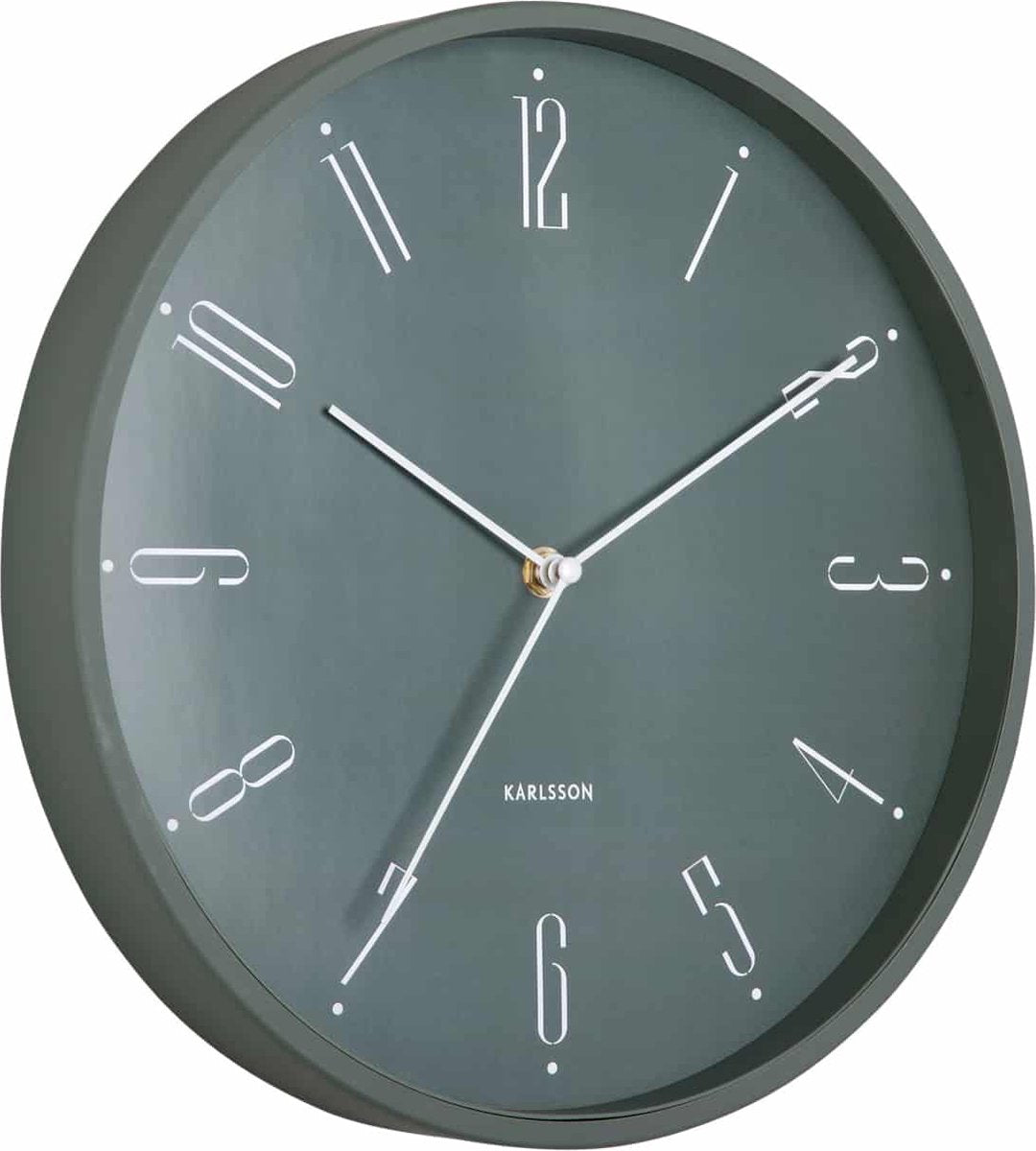 Karlsson Wanduhr mit königlichen Zahlen – grün – ø30 cm – skandinavische Wanduhr