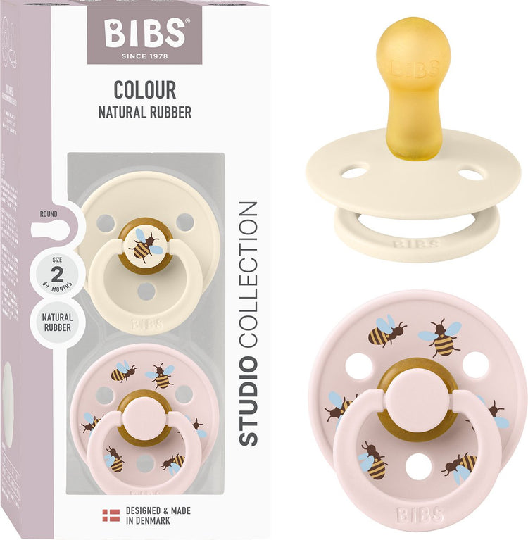 Bibs Colour Studio Sauger 2er Pack. BPA-freier, runder Sauger. Naturkautschuklatex, hergestellt in Dänemark, Größe 2 (6–18 Monate), elfenbeinfarbenes Blütenblatt