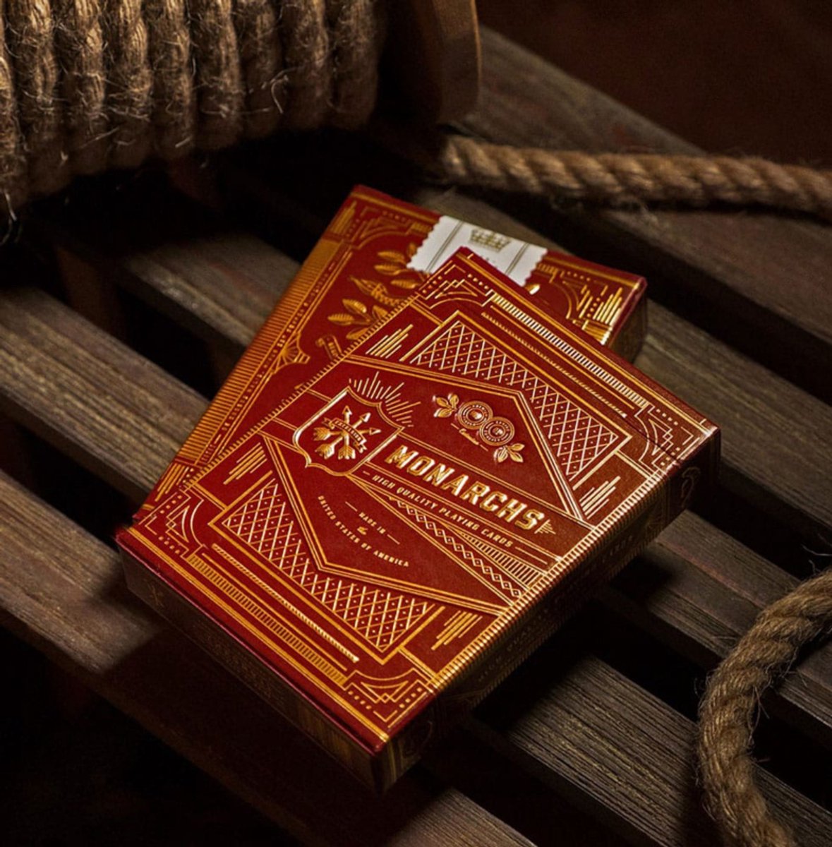 Theory11 Red Monarchs Spielkarten – königliche Qualität