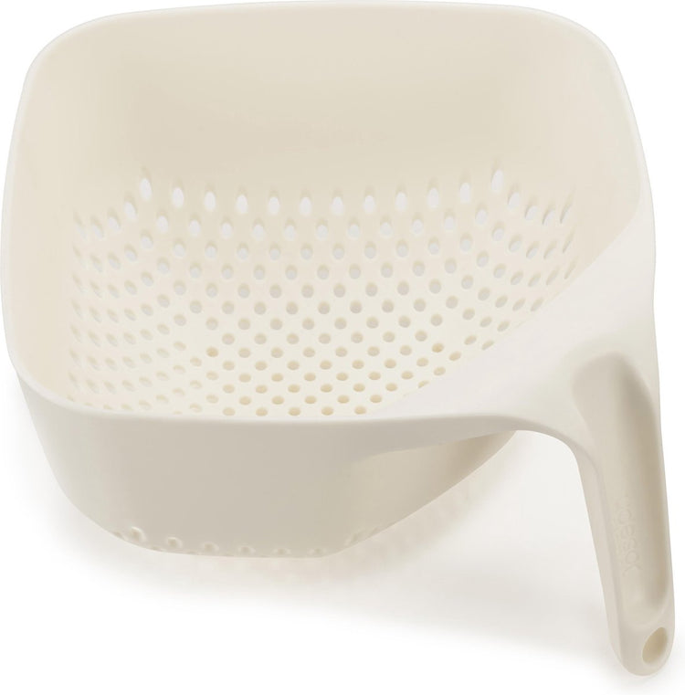 Joseph Joseph Sieb quadratisch – stapelbar – 19,1 x 20,5 x 11,4 cm – weiß
