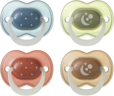 Tommee Tippee Nightglow Schnuller leuchtet im Dunkeln – 6–18 Monate – 4 Stück – kieferorthopädischer Schnuller – 100 % BPA-frei – Nachtfarben