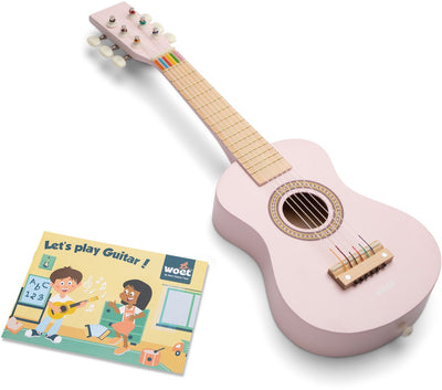 Woet® Spielzeuggitarre aus Holz mit Tragegurt - Rosa - Spielzeuginstrument - Meine erste Gitarre inklusive Notenheft - Gitarre spielen für Kinder - ab 3 Jahren