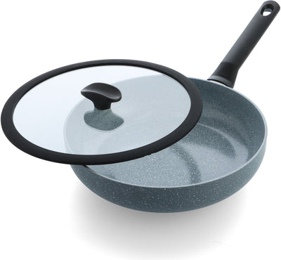 BK Blue Label Granit-Bratpfanne 28 cm mit Deckel – 2,9 l – PFAS-freie Antihaftbeschichtung – Bratpfanne Induktion – Keramikpfanne – ofenfest bis 160 °C – Kaltgriffe – mit Glasdeckel – blau