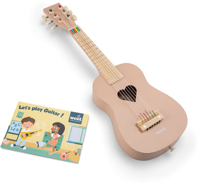 Woet® Spielzeuggitarre aus Holz mit Tragegurt - Rosa - Spielzeuginstrument - Meine erste Gitarre inklusive Notenheft - Gitarre spielen für Kinder - ab 3 Jahren