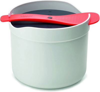 Joseph Joseph M-Cuisine Mikrowellen-Reiskocher – 2-Liter-Set mit Sieb, Messbecher, Reislöffel
