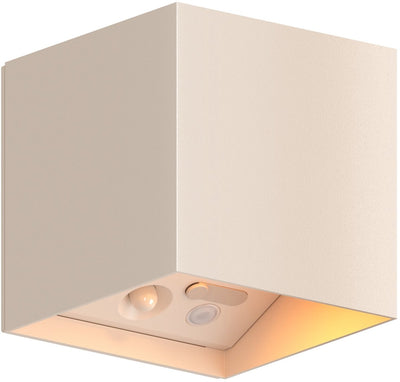 Calex Volterra wiederaufladbarer Wandlampenwürfel – wiederaufladbar – Up-Down-Gartenbeleuchtung – modern – warmweißes Licht – für drinnen und draußen – wasserdicht – einfache Installation – Batterie und kabellos – USB-C – Bewegungssensor – Sand