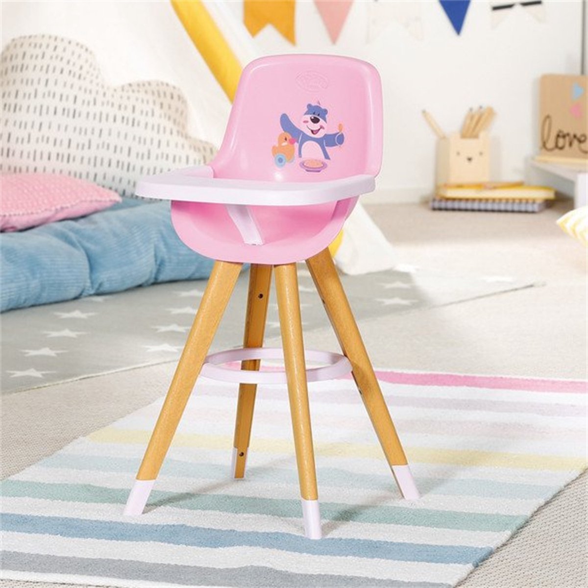 Baby geborenes Baby geborener skandinavischer Esstuhl Holz rosa
