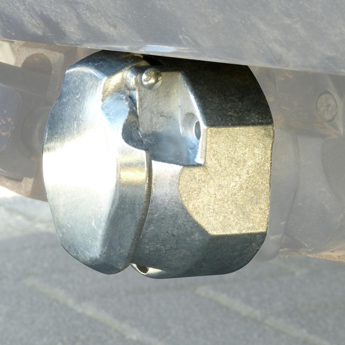 Carpoint Steckdosenleiste 7-polig Metall