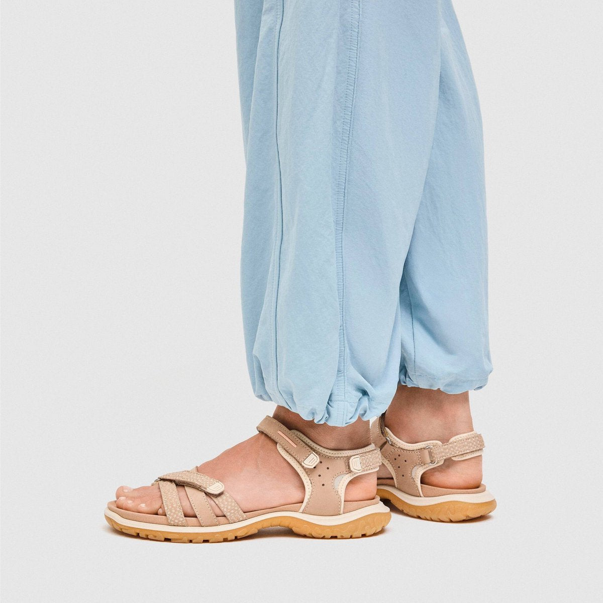 Ecco Offroad Roam Sandalen Beige Nubuk – Damen