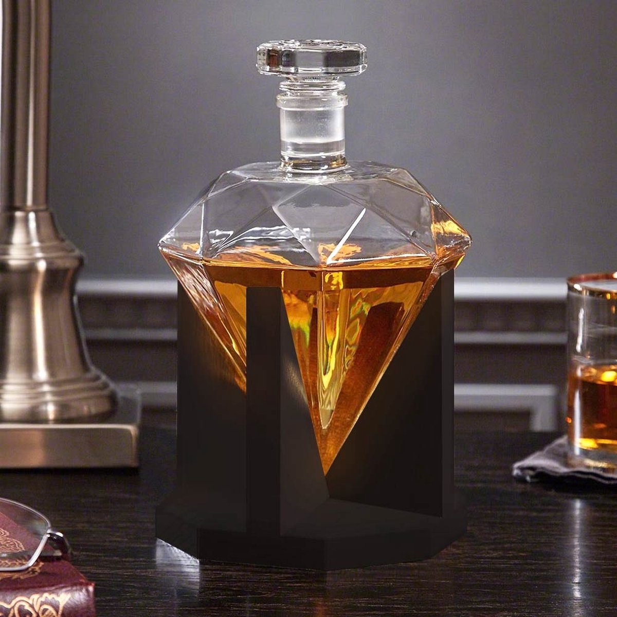 Mikamax Diamant-Whisky-Dekanter-Set – 850 ml – Luxus-Dekanter mit Eichenboden – 9 Kühlsteine