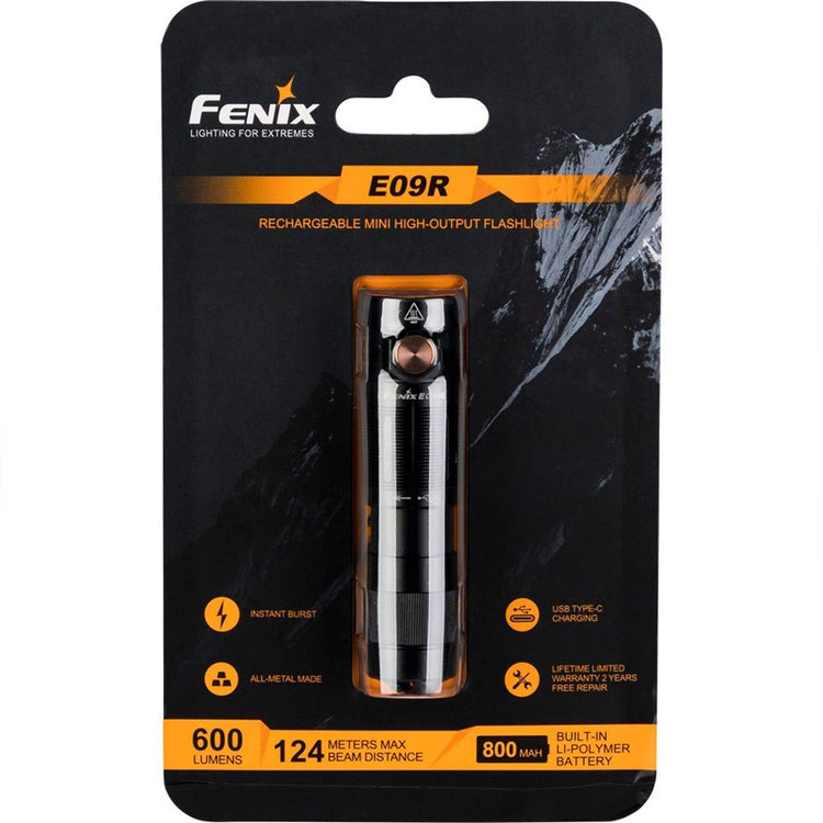 Fenix e09r kompakte LED-Taschenlampe – wiederaufladbar – 600 Lumen – 124 Meter – IP68 wasserdicht