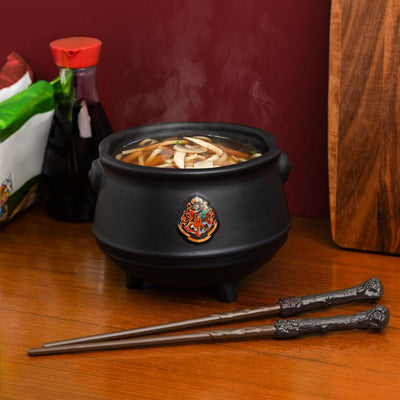 Paladone Harry Potter Kessel-Ramen-Set – Offiziell lizenzierte Keramikschale mit Zauberstab – Essstäbchen –