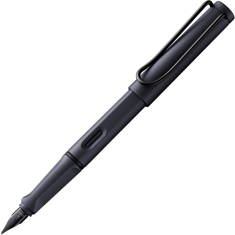 Lamy Safari Steel Black Füllfederhalter | ergonomischer Griff | ASA-Kunststoff | Stahlfeder m | inklusive blauer T 10 Tintenpatrone – Rechtshänder